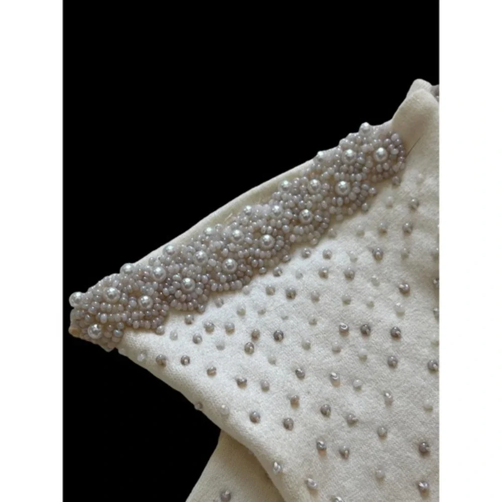 Vintage 60’s White Beautiful Beaded Gloves Made In Hong Kong